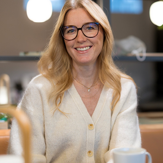 Lisa Almlöf, Spiris