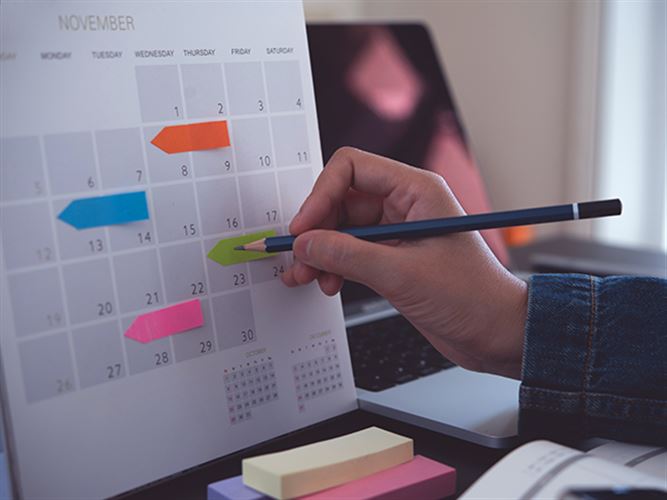 Kalender i pappersformat som ska markera deklarationsdatum.
